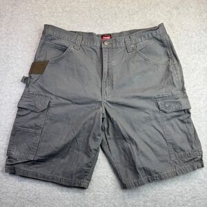 Wrangler Workwear Mens Gray Ripstop Cargo Shorts 38 Waist 11 inseam (Read)